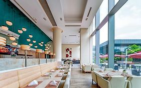 Holiday Inn Shanghai Pudong Kangqiao By Ihg